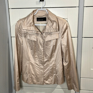 Marc Cain. Metallic cream blazer. Zip closure. Size N3 or 8.